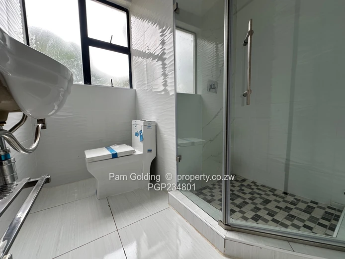 Luxurious Townhouses - Glen Lorne 