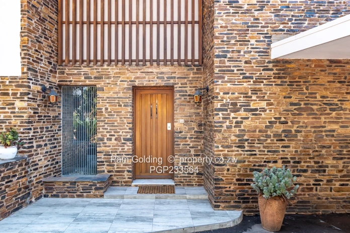 Beautiful Home On The Prestigious Coombe Rd.