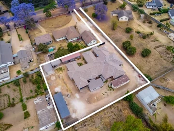 9 Bedroom House
