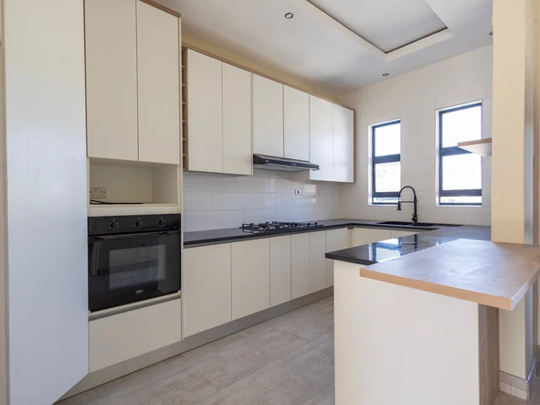 3 Bedroom Garden Flat