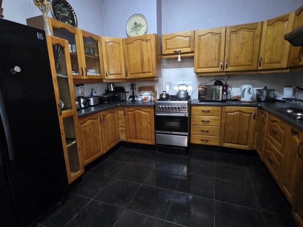 Farm & Agricultural Land