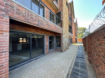 3 Bedroom Flat & Apartment