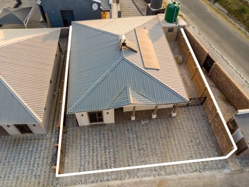 3 Bedroom Garden Flat