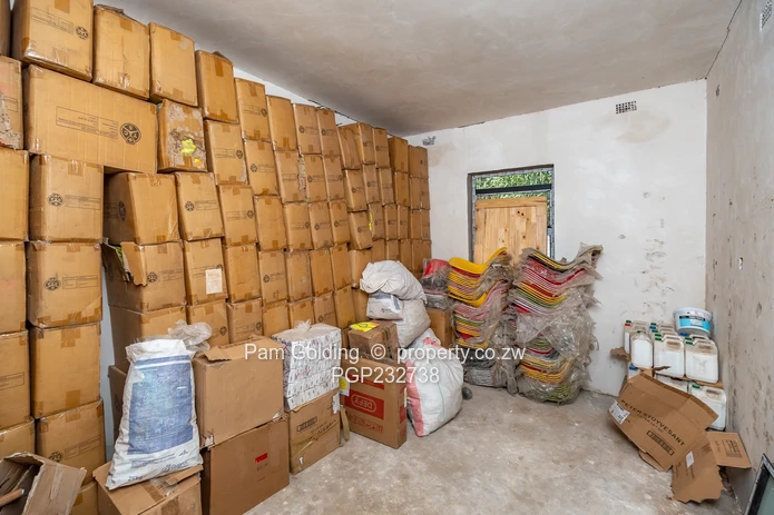 Cape Dutch Stye Lockable 3 Bed Shell Unit