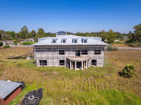 12 Bedroom House
