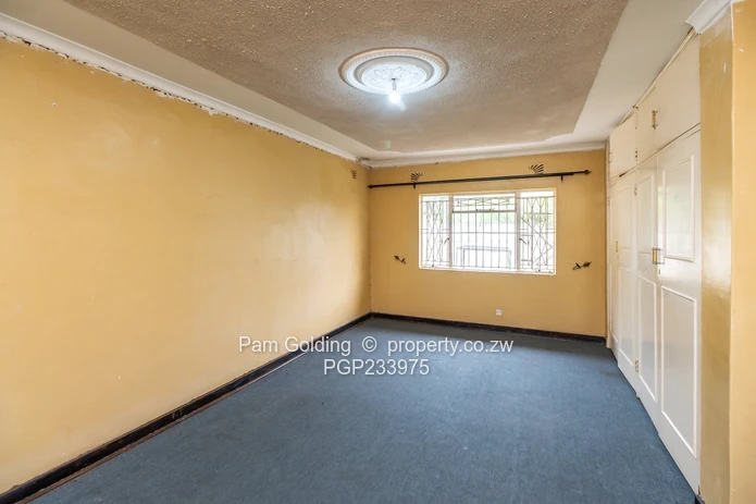 Spacious Unit Located in Established Community