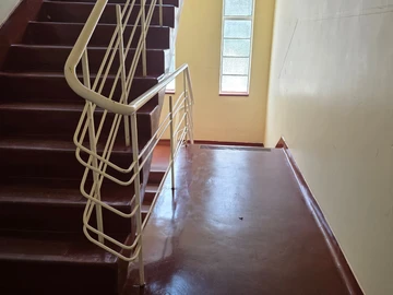 2 Bedroom Flat & Apartment