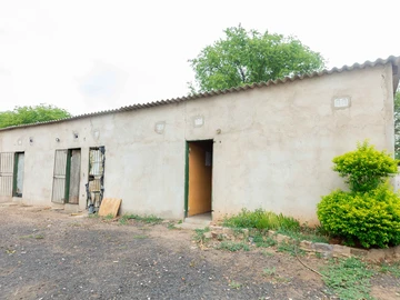 Commercial & Industrial Land