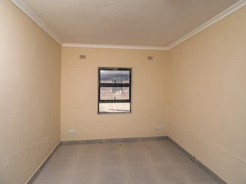 3 Bedroom Garden Flat