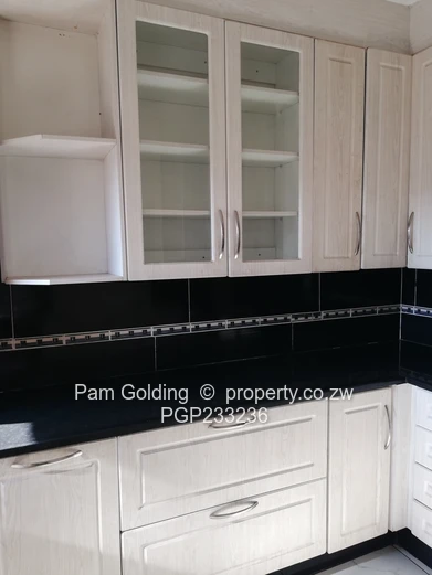 3 bedroomed house in Braeside