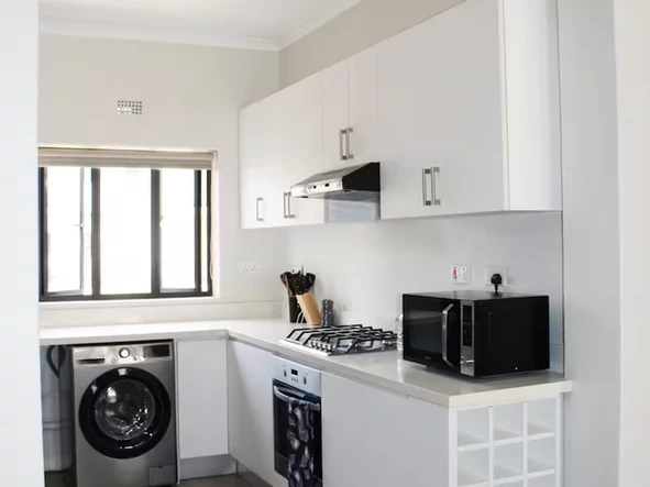 3 Bedroom Flat & Apartment