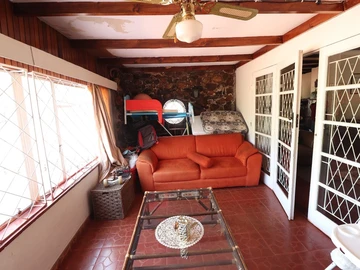 Farm & Agricultural Land