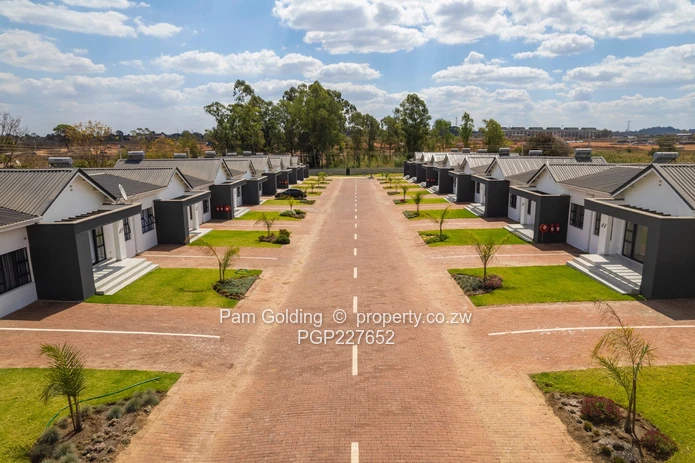 Modern Luxury In Prospect (Sole Mandate)