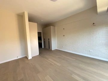 3 Bedroom Flat & Apartment