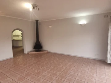 3 Bedroom Flat & Apartment