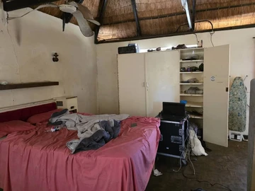 Farm & Agricultural Land