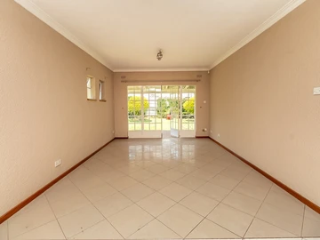 3 Bedroom Garden Flat
