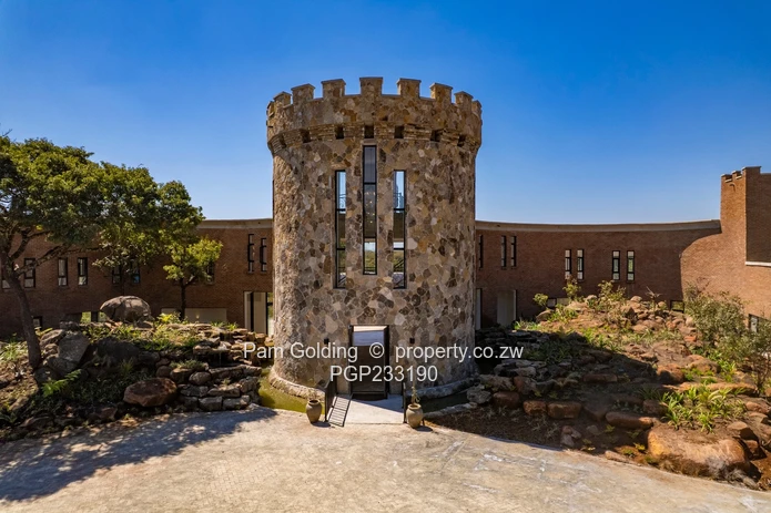 Masterpiece In Umwinsidale On 14 Acres