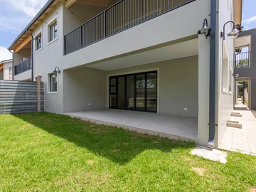 3 Bedroom Flat & Apartment