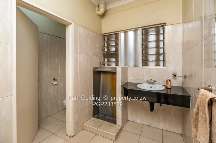 Warehouse for Rent in Msasa (Sole Mandate)