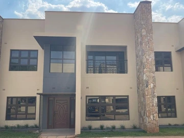 3 Bedroom Flat & Apartment