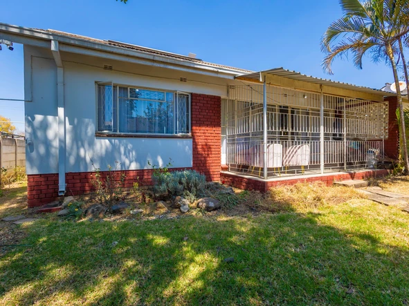 2 Bedroom Garden Flat