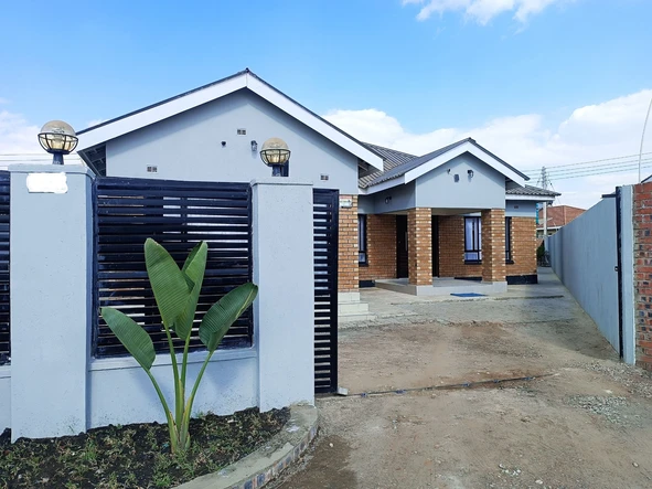 Newly Built Home In A Modern Suburb!