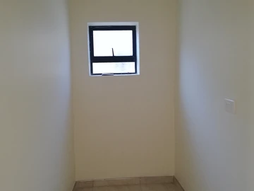 3 Bedroom Flat & Apartment