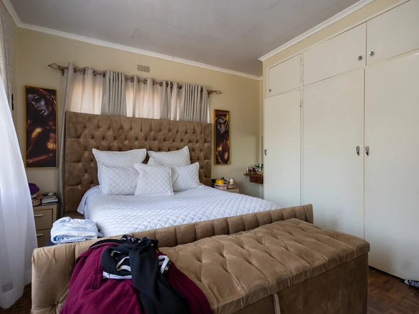 2 Bedroom Garden Flat