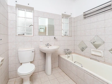 3 Bedroom Garden Flat