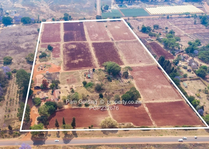 9.5Hactres Along Domboshava Road (Sole Mandate)