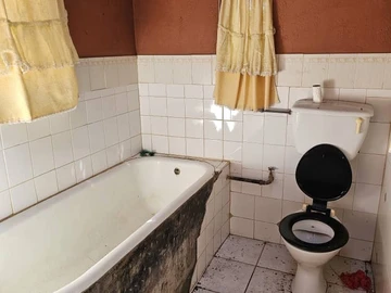 Farm & Agricultural Land