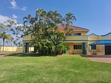 Prestigious Family Residence Mount Pleasant