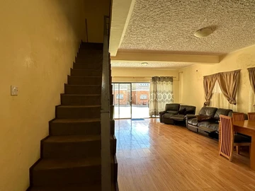 spacious 2-bedroom townhouse with modern Amenities and investment potential