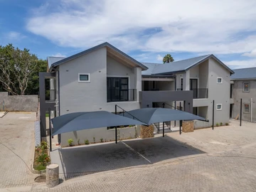 Modern 3-Bedroom Apartment 