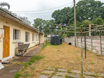 4 Bedroom Garden Flat