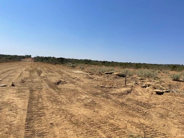 Farm & Agricultural Land