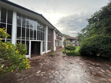 Modern 3 bedroom Furnished Bedroom Flat - Avondale 