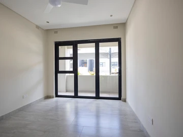 3 Bedroom Flat & Apartment