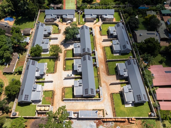 8 Unit Townhouse Complex