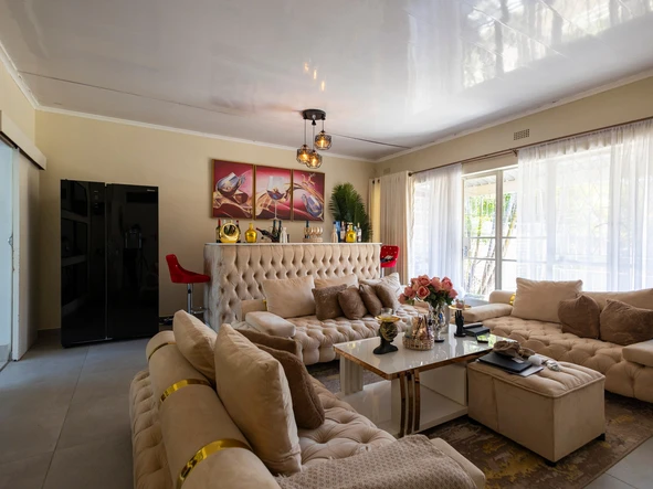 2 Bedroom Garden Flat