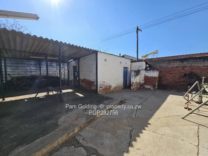 Excellent Commercial Investment!