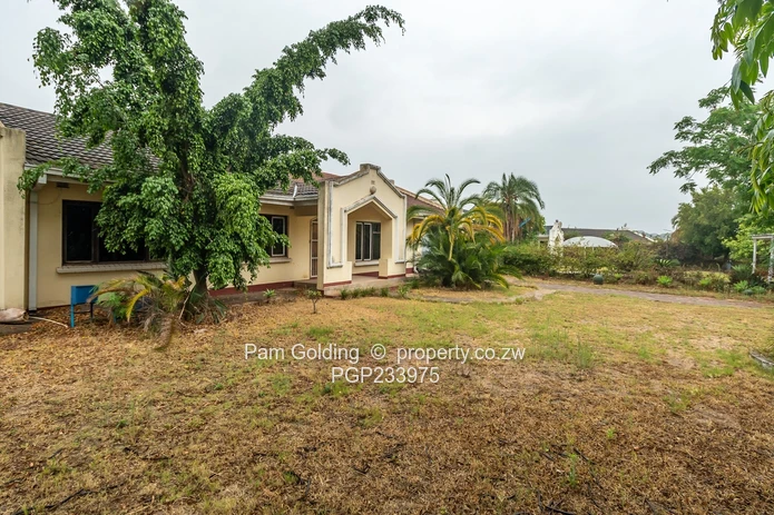 Spacious Unit Located in Established Community