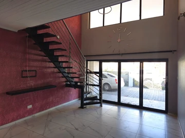 3 Bedroom Flat & Apartment