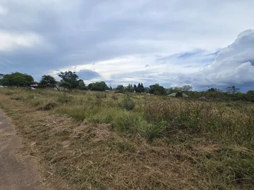 Commercial & Industrial Land