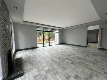 3 Bedroom Garden Flat