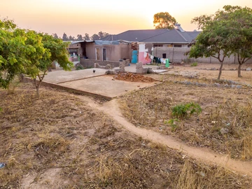 Stands & Residential Land