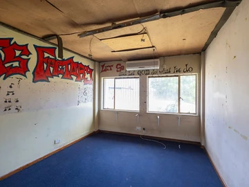 Shop & Retail Property