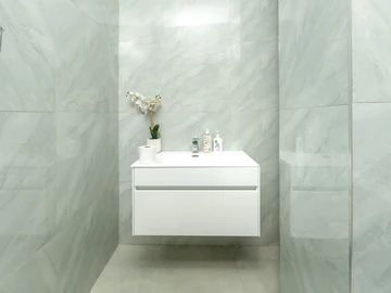 2 Bedroom Flat & Apartment