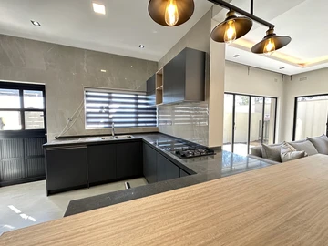 3 Bedroom Garden Flat